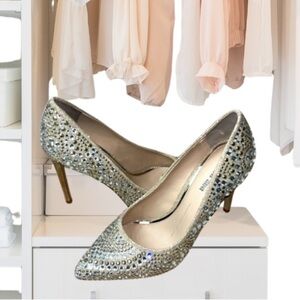 Gianni Bini Zebbi Jeweled Pointed Toe Stiletto Bridal Heels, Size 7.5M